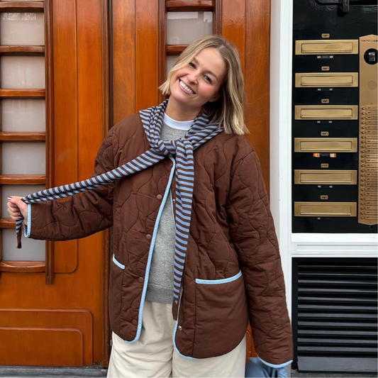 Dreiecksschal – Karamellbraun & Blau gestreift – Groß