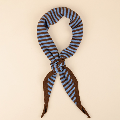 Dreiecksschal – Karamell – Blau & Brauner Streifen - Klein